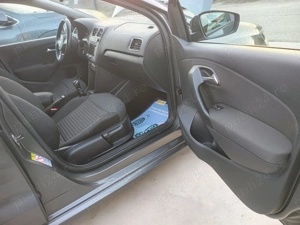 Volkswagen Polo 1.6 TDI Blue Motion Technology Comfortline - imagine 18