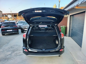 Toyota RAV4 2.0 D-4D 4x2 Start-Stop Executive - imagine 8