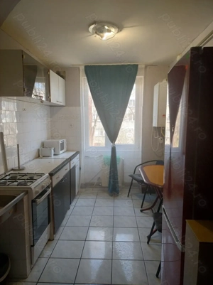 Proprietar, ofer spre inchiriere apart 2 camere semidecomandat, conf 1, et 2, central, 300 euro - imagine 2