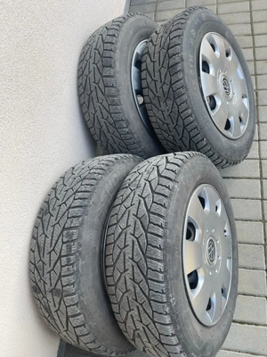 caucicuri auto - imagine 4