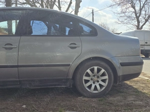   Volkswagen Passat B5.5   1.9 TDI (AWX)   131 CP - imagine 2