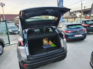 Peugeot 3008 BlueHDi 130 Stop & Start EAT8 Active Business-Paket - imagine 22