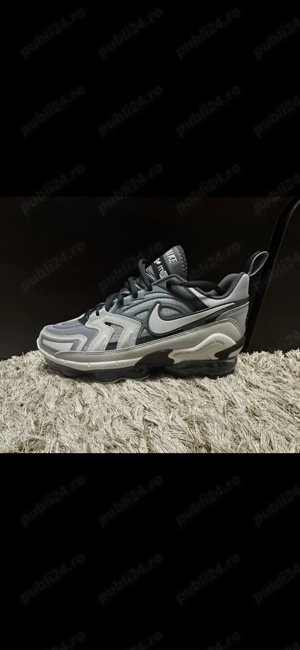 Nike  Iconici    Must -Have