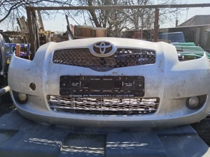 Bara fata toyota auris 