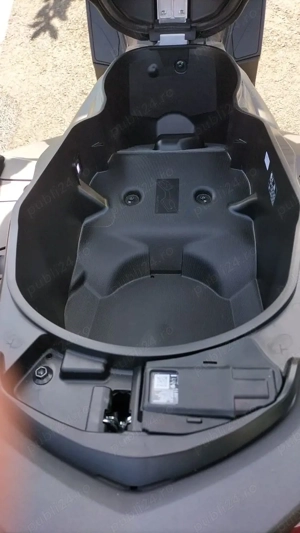 Yamaha XMAX 300cc  2024 - imagine 5