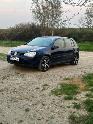 Vând golf 5 