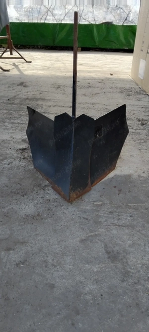 Vand plug pentru șaruri