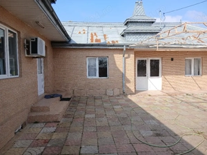 Vind casa de locuit în comuna Movileni 