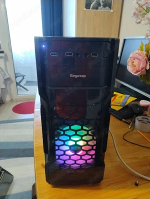 Vând calculator 500 lei!