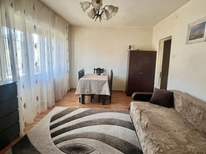 Apartament 3 camere decomandat ultracentral Reșița Sud - imagine 9