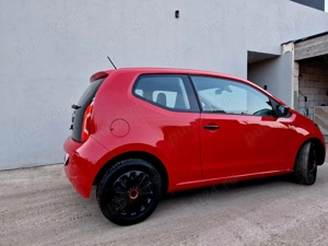 VW UP 2012 1.0 benzina 60cai - imagine 3