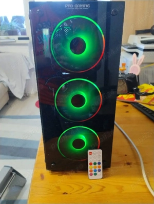 Vând calculator 500 lei!