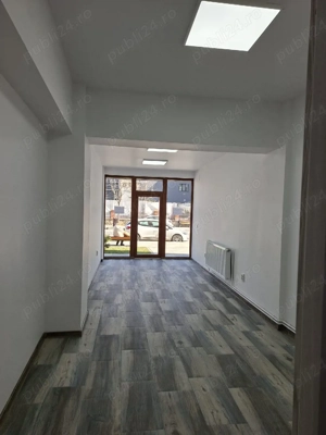 Ofer spre închiriere spațiu comercial în Pucioasa  - imagine 4