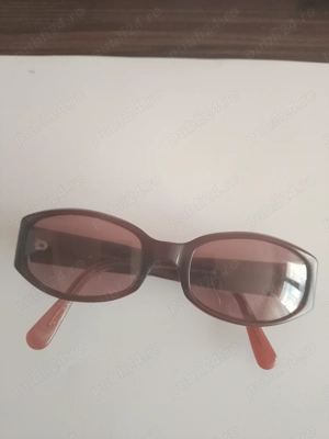 Vand ochelari de soare