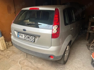Vând Ford Fiesta 2007 1.4 benzină 70.000 km unic proprietar garaj-perfectă