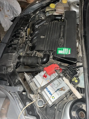 Vând Ford Fiesta 2007 1.4 benzină 70.000 km unic proprietar garaj-perfectă - imagine 6