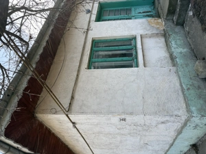 Vând casă bătrânească str Crinilor 36 - imagine 3