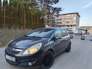 Opel corsa D 1.3 diesel!An 2011! 1650 de euro ușor negociabil!!