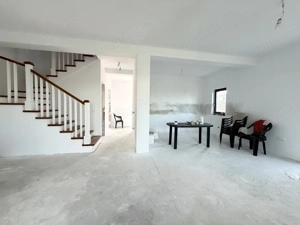 Duplex spatios, 5 camere, 111 mp, teren 330 mp - Dumbravita - imagine 3