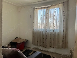 vand apartament cu 2 camere