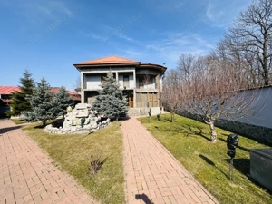 Vila superba, padure Rosu, 1000 mp teren, 310 mp construiti, Chiajna