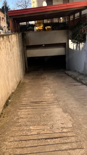Închiriez loc de parcare subteran, acces cu telecomandă, zona Aradului, strada Felix  - imagine 6
