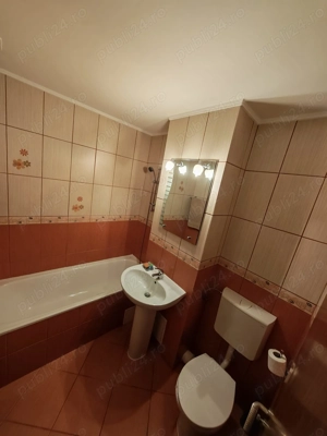 Vând apartament 3 camere decomandat  - imagine 4