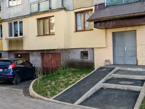 Vând apartament 3 camere decomandat  - imagine 8