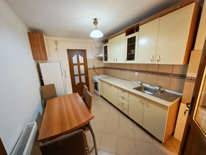 Vând apartament 3 camere decomandat  - imagine 7