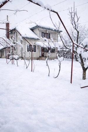 2 Case + 3074 mp | 110.000   | Oportunitate rara in zona Corcova - imagine 2