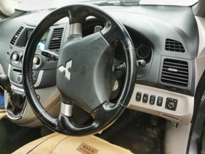 Mitsubishi grandis 7 locuri - imagine 3