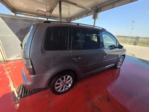 Touran 1,9 105cai,7locuri,140.000km originali - imagine 4