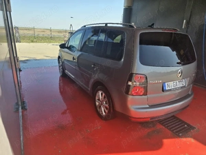 Touran 1,9 105cai,7locuri,140.000km originali - imagine 2