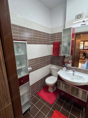 Apartament 3 camere in Otopeni, aproape de centru, curte proprie - imagine 9