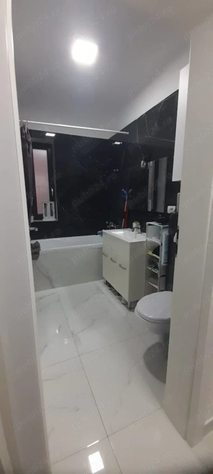 apartament 3 camere - imagine 9