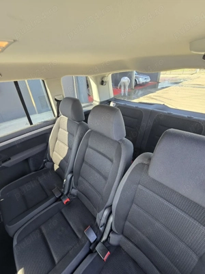 Touran 1,9 105cai,7locuri,140.000km originali - imagine 10
