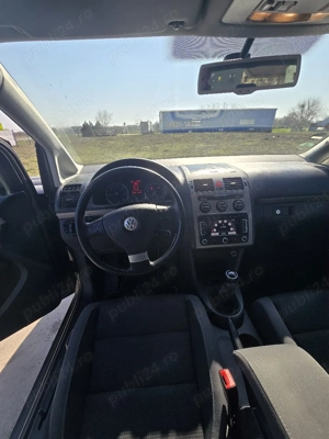 Touran 1,9 105cai,7locuri,140.000km originali - imagine 8