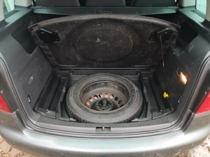 Volkswagen Touran 2.0 diesel  - imagine 9