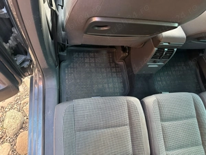 Volkswagen Touran 2.0 diesel  - imagine 2