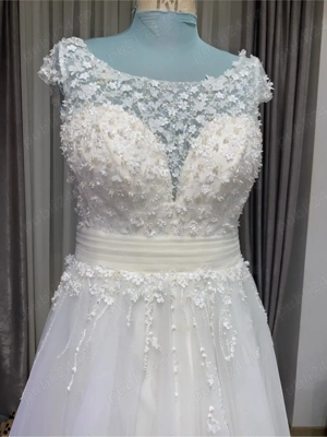 Vand rochie de mireasa