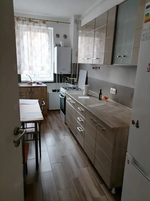 Apartament 2 camere Brasov Coresi - imagine 2