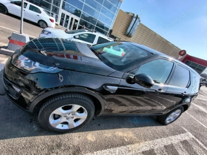 Land Rover Discovery Sport 2.0 TD4 SE - Tracțiune integrală - Diesel - Manuală - 150 CP - imagine 4