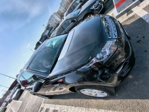 Land Rover Discovery Sport 2.0 TD4 SE - Tracțiune integrală - Diesel - Manuală - 150 CP - imagine 3