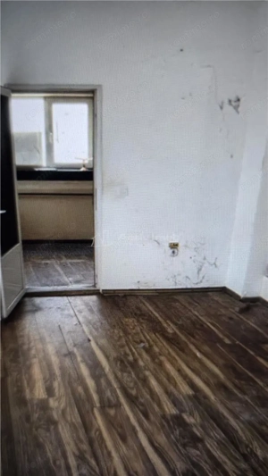 Casa batraneasca, teren 181 mp - zona centrala