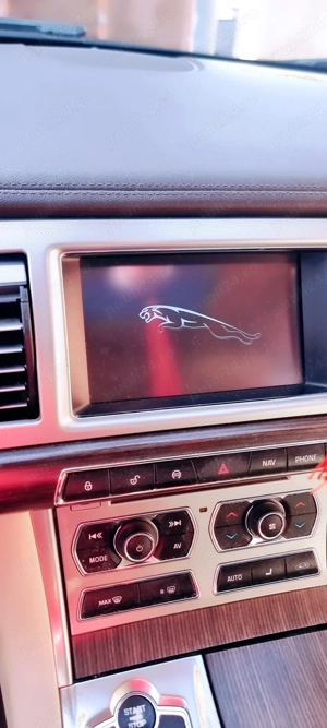 Vînd Jaguar XF ANUL 2012 - imagine 2