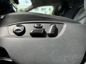 Volkswagen Tuareg 3.0 V TDI - imagine 5