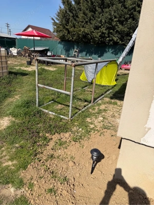 Bazin apa 1000l + suport metalic pt suspendare