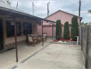    Casă de vânzare   cochetă și gata de mutat! 