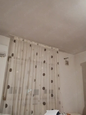 Ofer spre inchiriere (sau vand) apartament 4 camere in Rovinari 