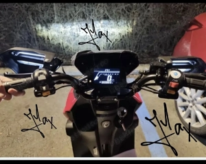 Vând scuter NOU 50 cm, conduce cu AM sau B